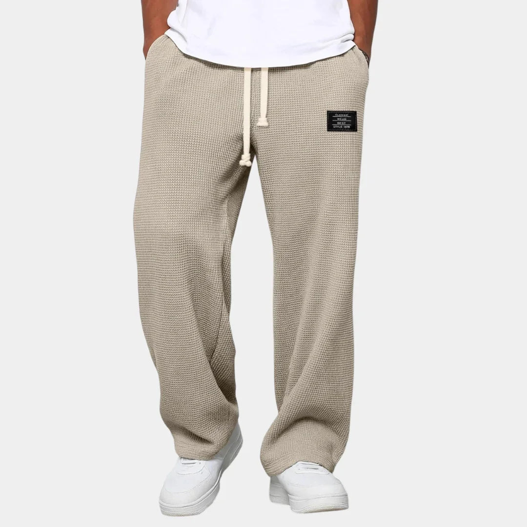 Men's drawstring pants, relaxed fit, textured khaki fabric