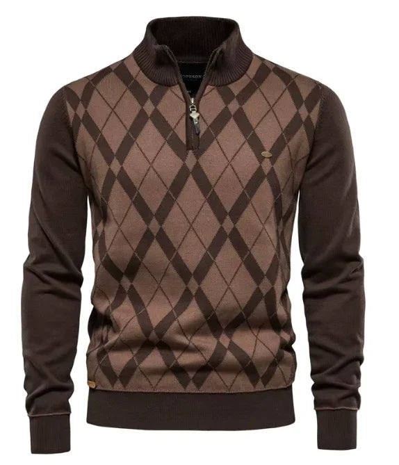 Men's quarter-zip argyle sweater, brown with beige diamond pattern