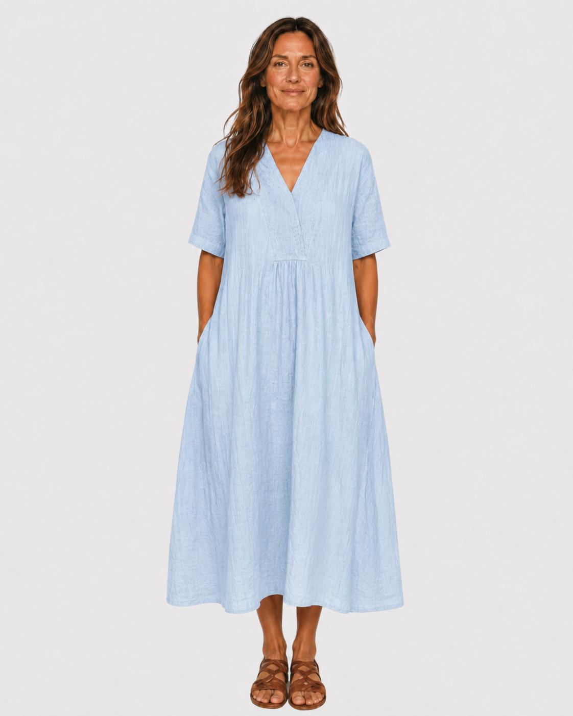 Blue midi dress with V-neck, short sleeves, gathered waist and relaxed fit