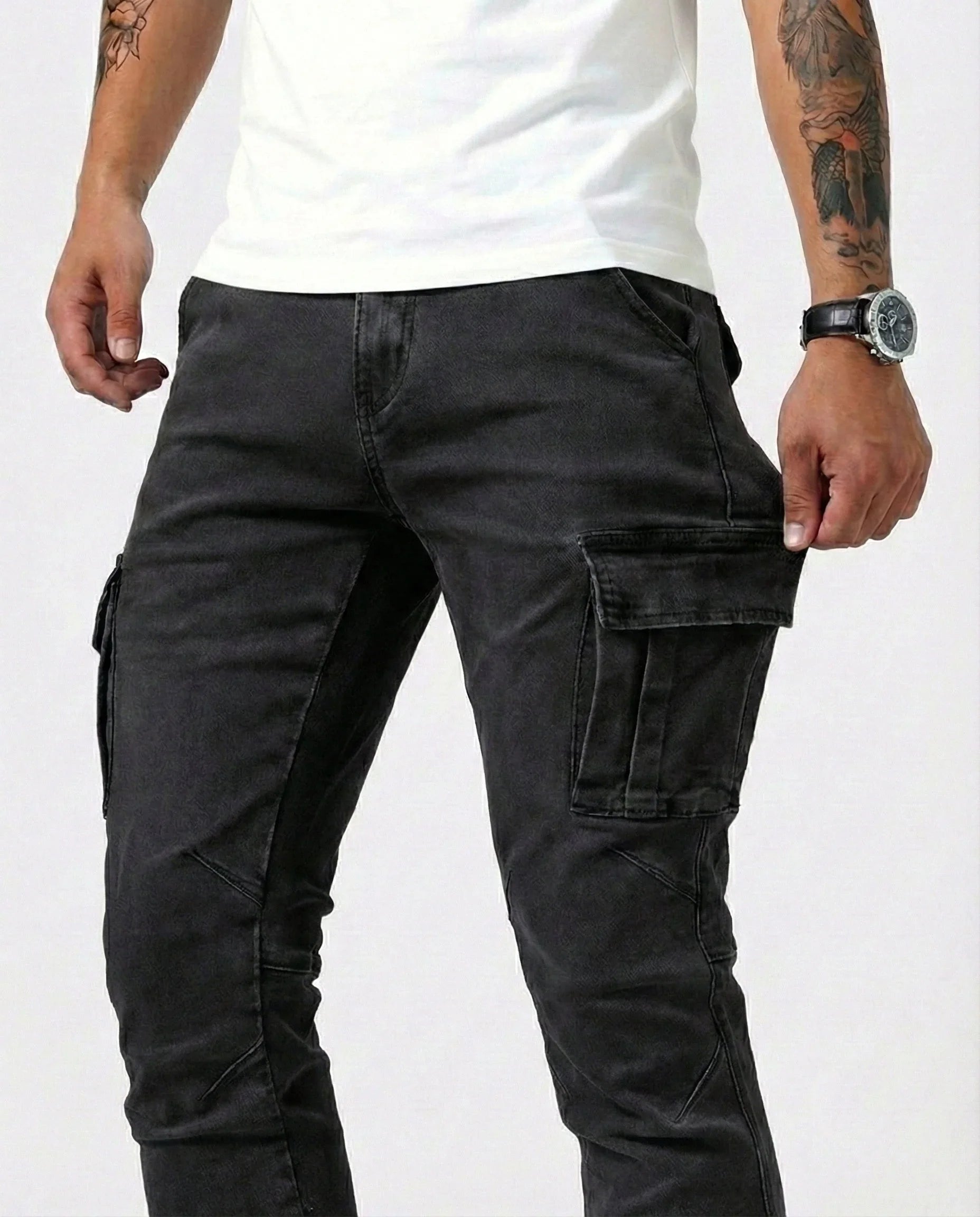 Black elastic cargo jeans with front cargo flap pockets and reinforced seams